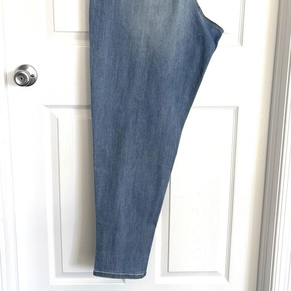 Lane Bryant Boyfriend Jeans Sz 18 (40x32)Light Wash Distressed Look New w/o Tags - Picture 12 of 16